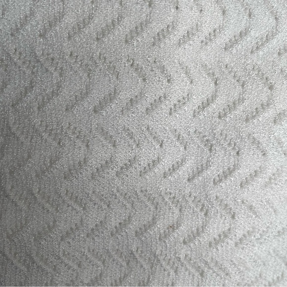 Babaton Pointelle Cropped Sweater Tank in White M - Picture 7 of 12